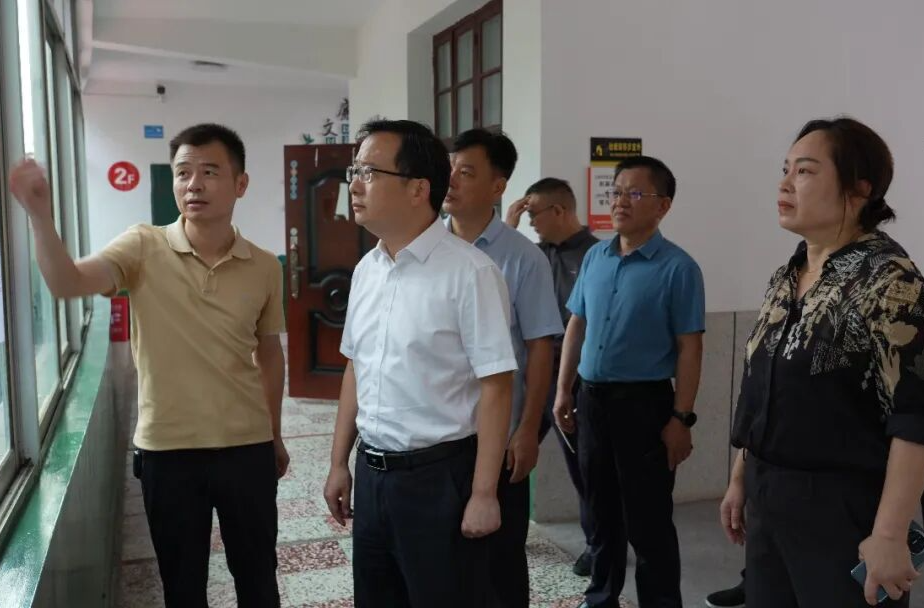 王时雨调研人大换届选举工作