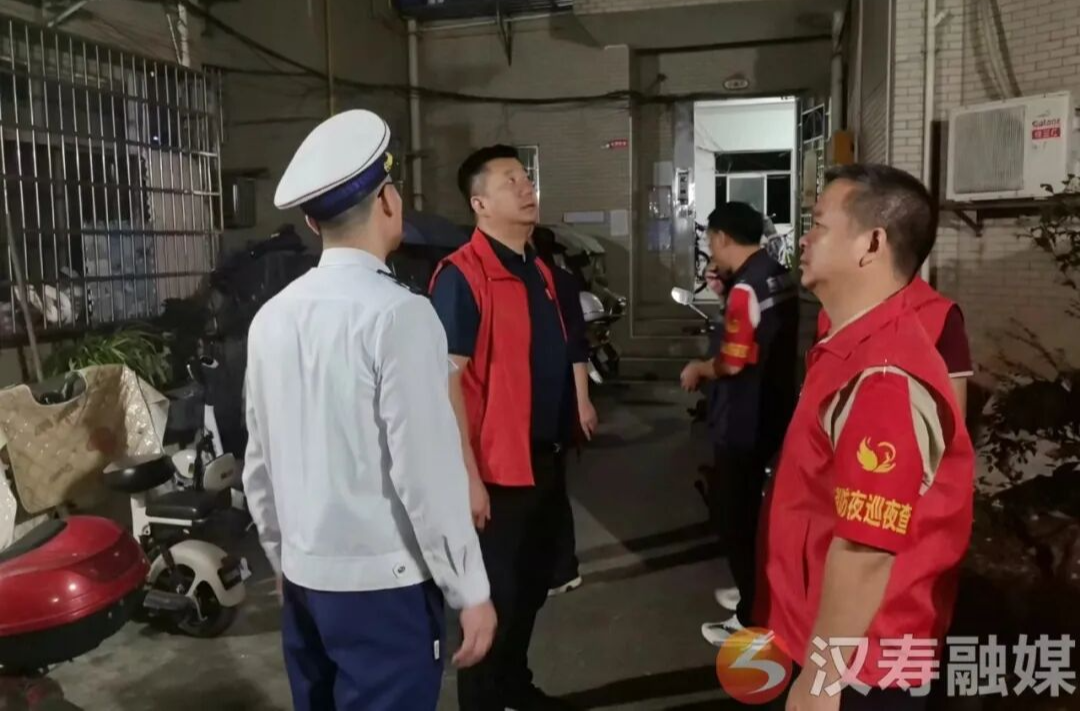 杜登全带队开展国庆假期安全生产夜巡夜查行动
