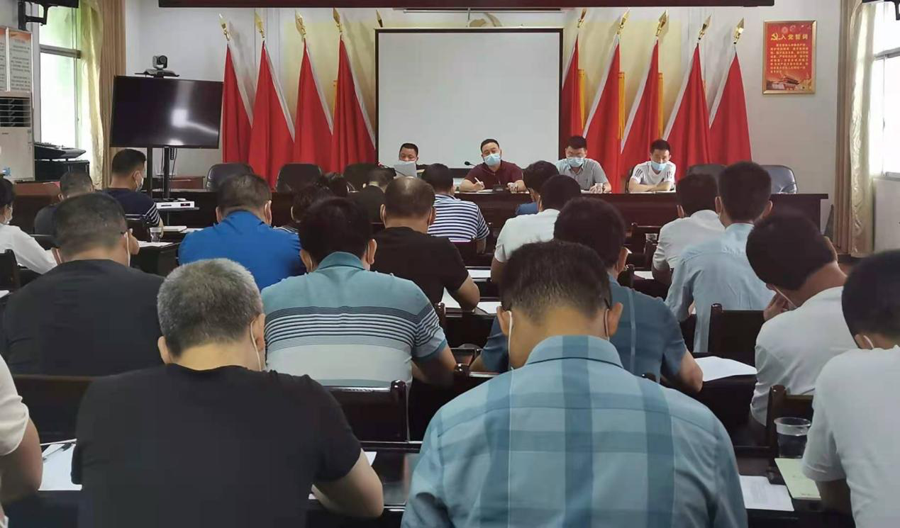 聂家桥乡：党委书记上党课  提振精神促建设