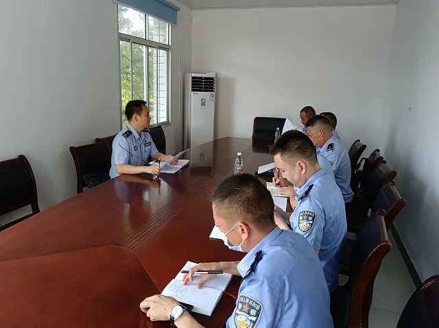 汉寿县公安局召开分管线片专项警务工作调度会