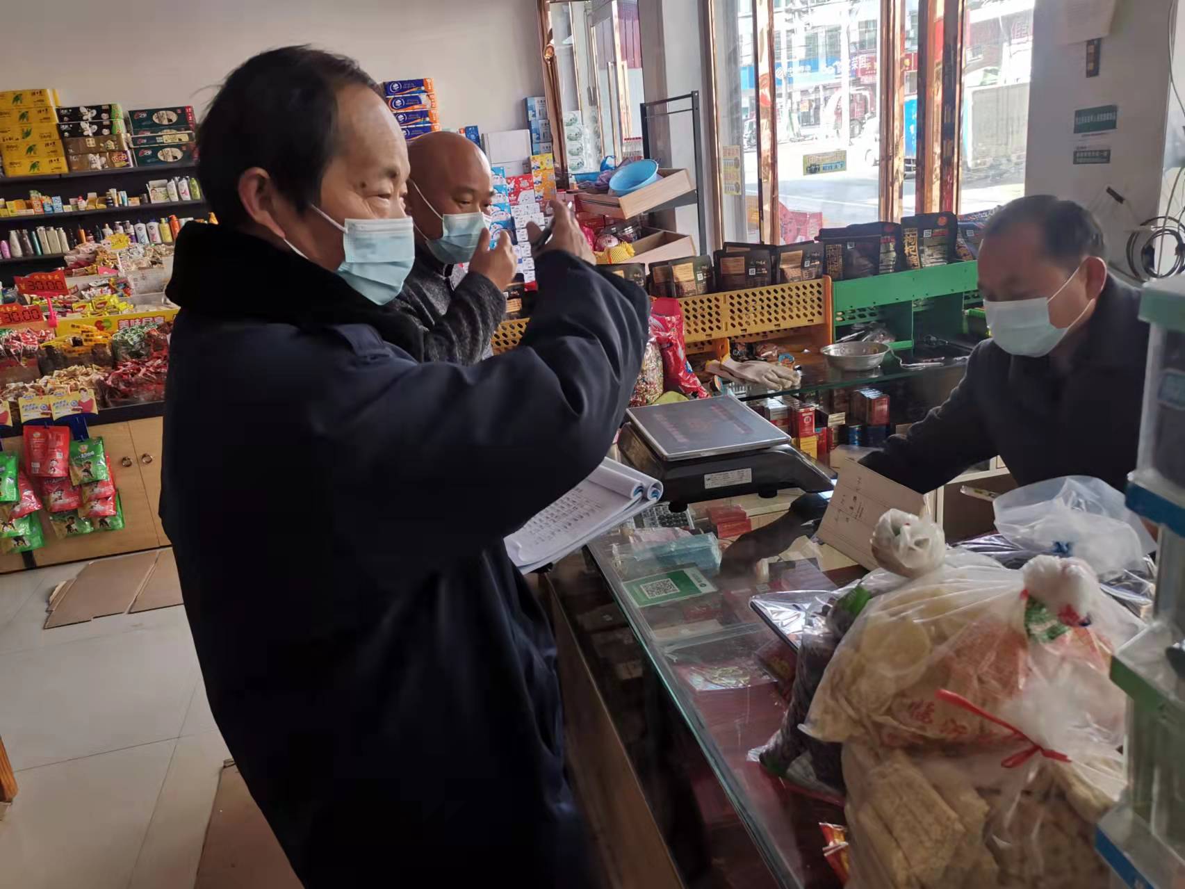 落实疫情防控，稳把春节关口 ——崔家桥镇开展食品安全专项检查