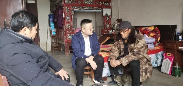 情系脱贫户，走访暖人心——罐头嘴镇党委政府开展春节走访慰问特殊家庭活动