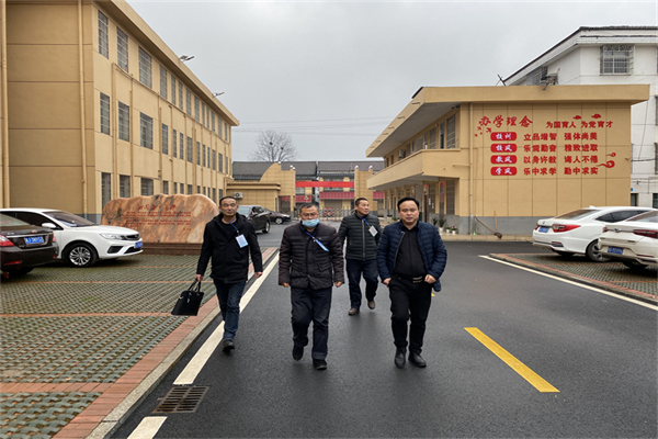 汉寿县教育督导室到朱家铺镇中学进行开学专项督查