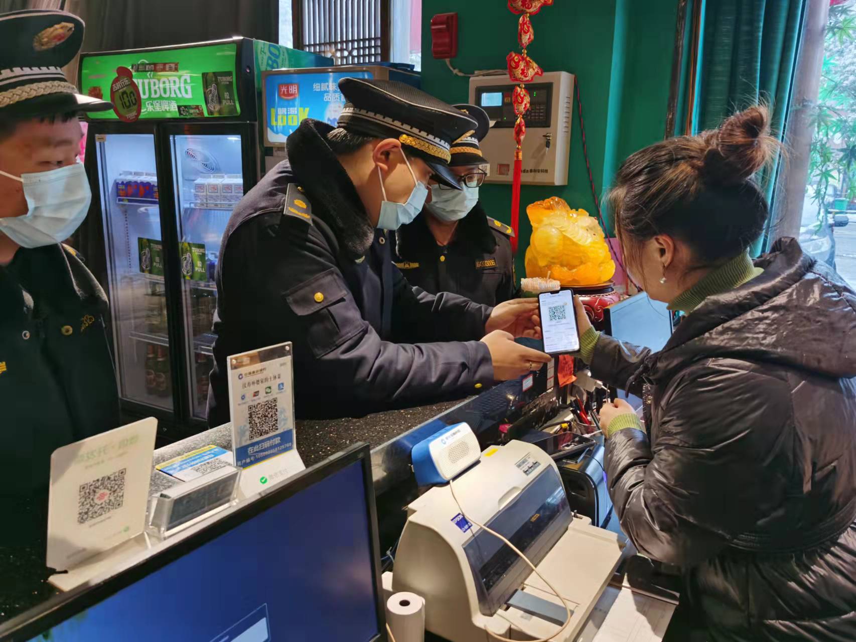 汉寿县城管执法局：严查复工餐饮门店  落实疫情防控工作