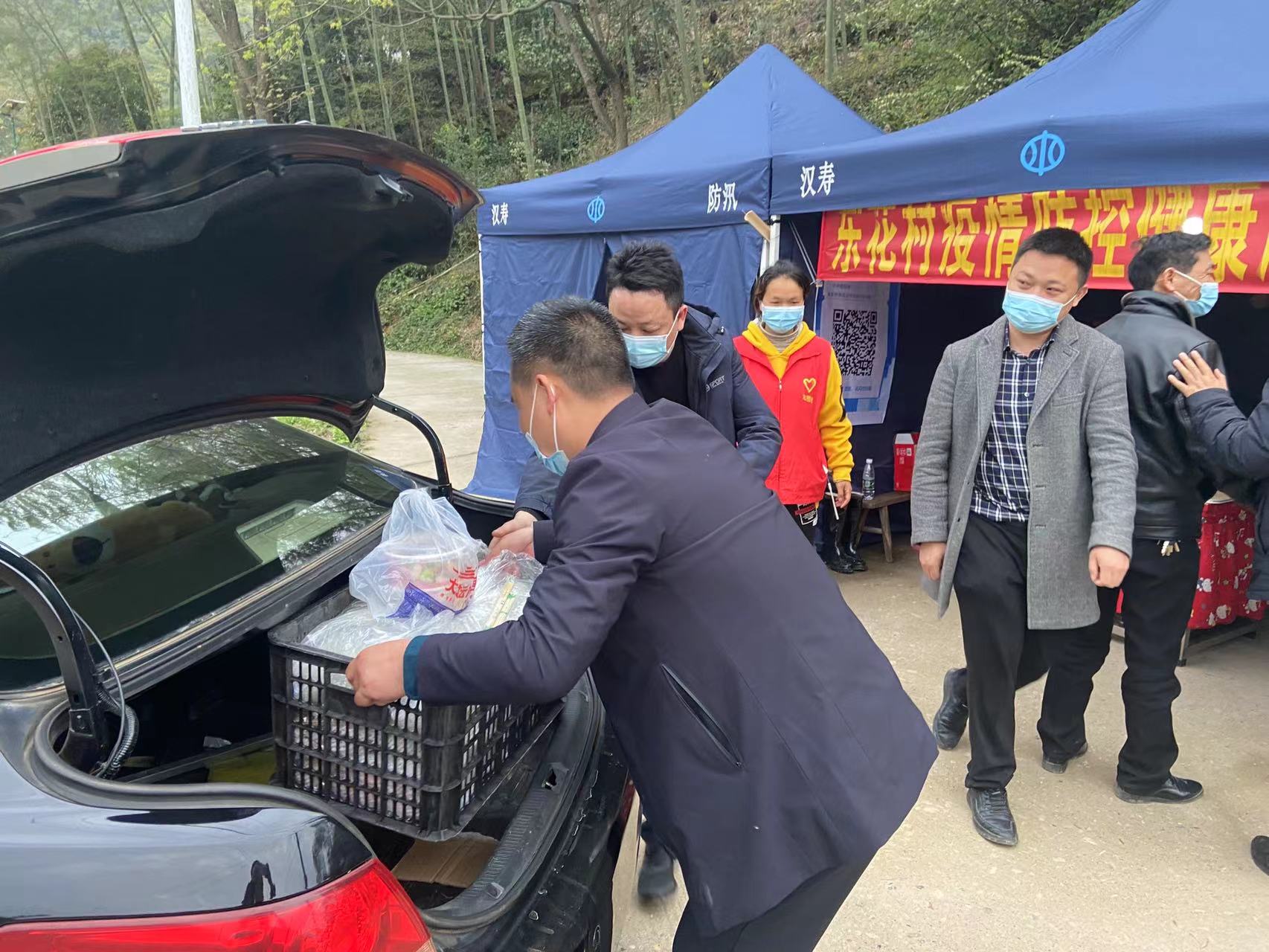 崔家桥镇：慰问疫情防控一线人员