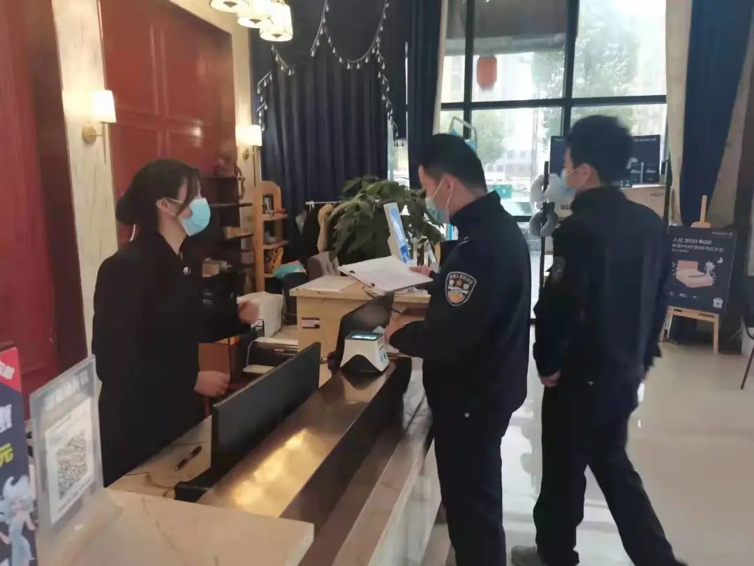 汉寿公安全警参战  持续发力 筑牢防疫“藏蓝”堤坝