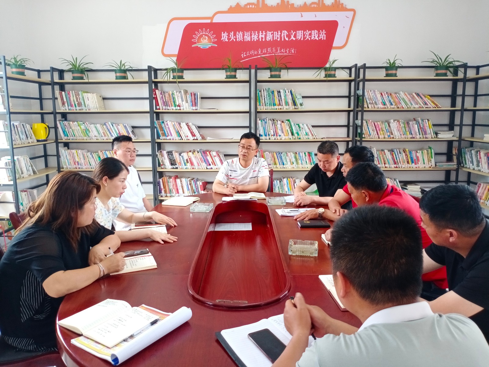 坡头镇开展干部结对帮扶走访活动