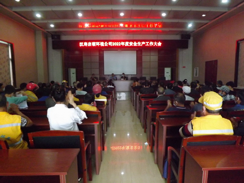 汉寿交警：心系环卫人  安全送上门