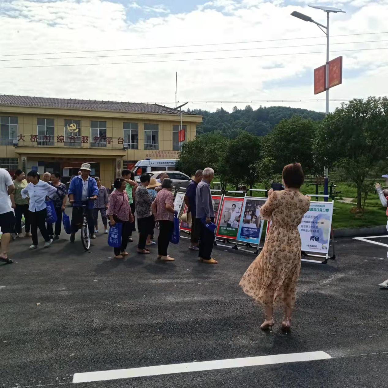 汉寿：关心关爱留守老人   开展眼疾义诊活动