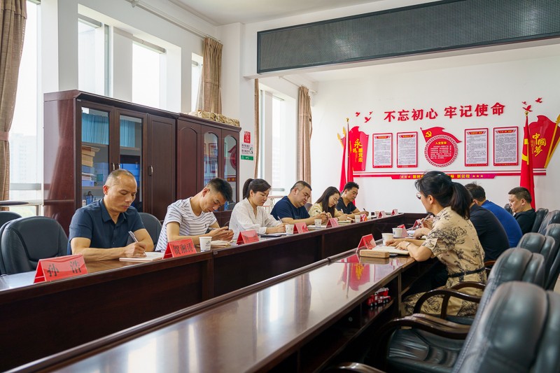 汉寿县考察团赴澧县考察学习教育信息化投入模式
