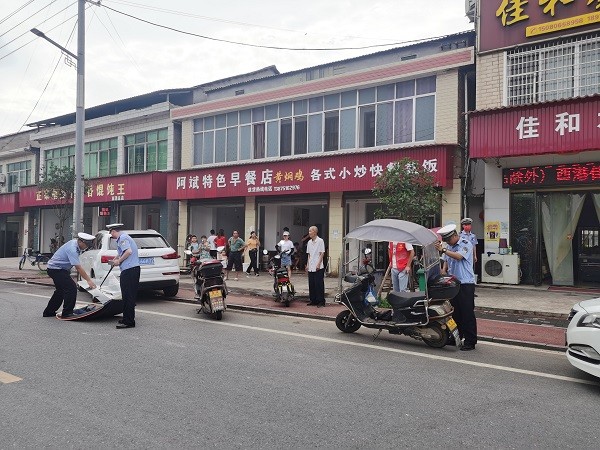 酉港镇深入开展交通顽瘴痼疾集中整治行动
