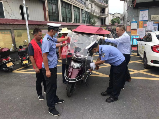 【安全生产进行时】岩汪湖镇开展“百日攻坚”交通顽瘴痼疾整治行动