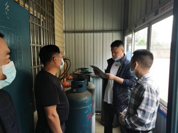 【安全生产大排查大整治】罐头嘴镇：全面排查生产隐患   坚决守牢安全底线