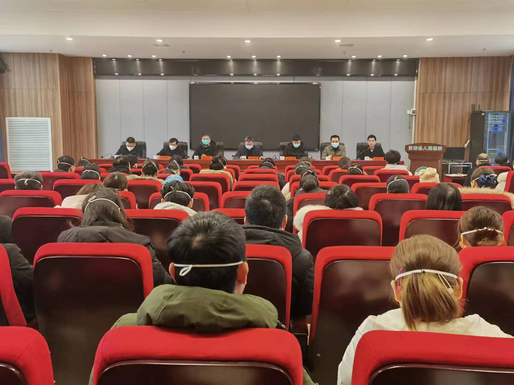 汉寿县人民医院：全院“一盘棋” 上下“一条心” 全力守牢生命防线