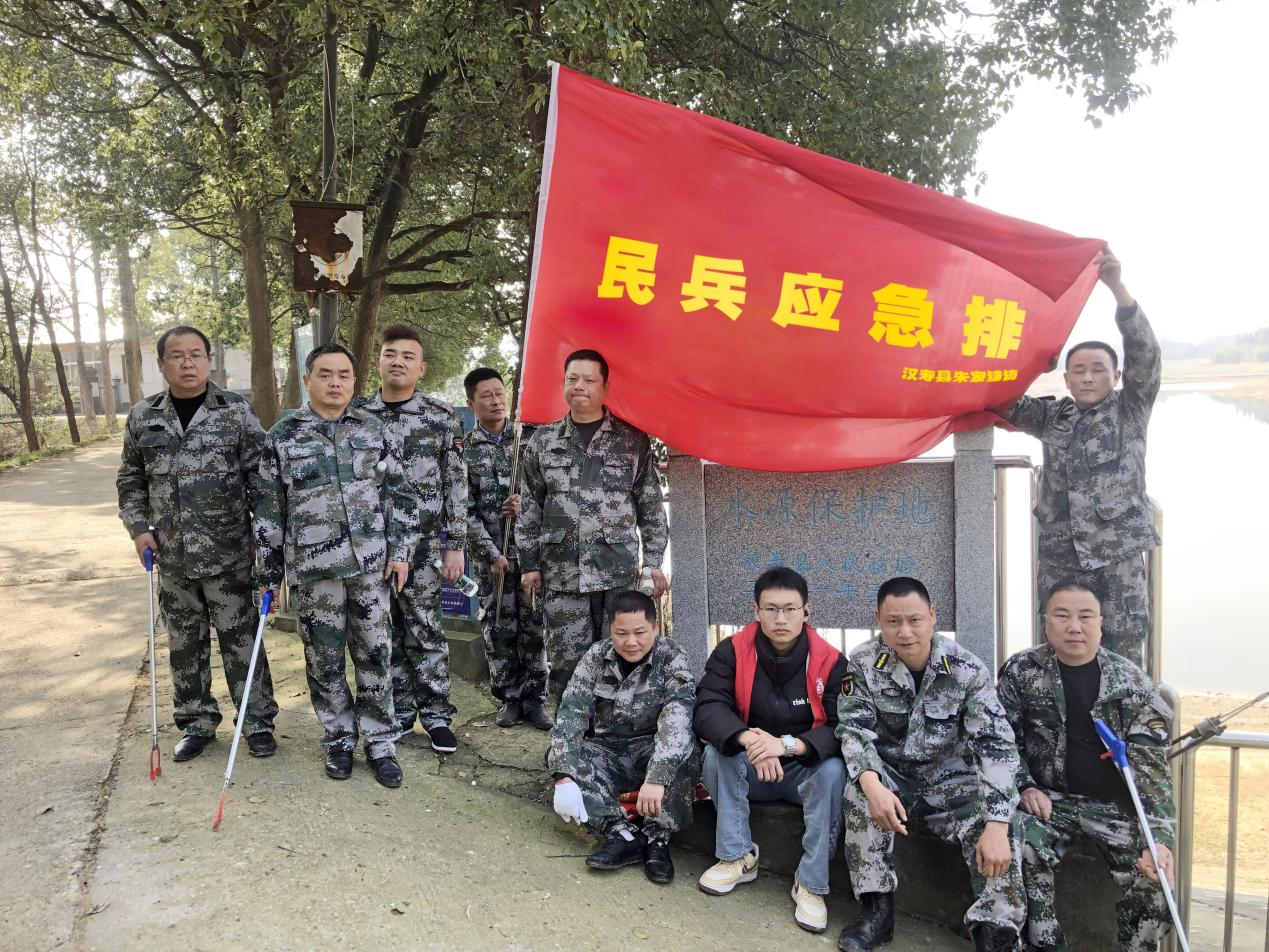 朱家铺镇开展“学习弘扬雷锋精神”主题实践活动