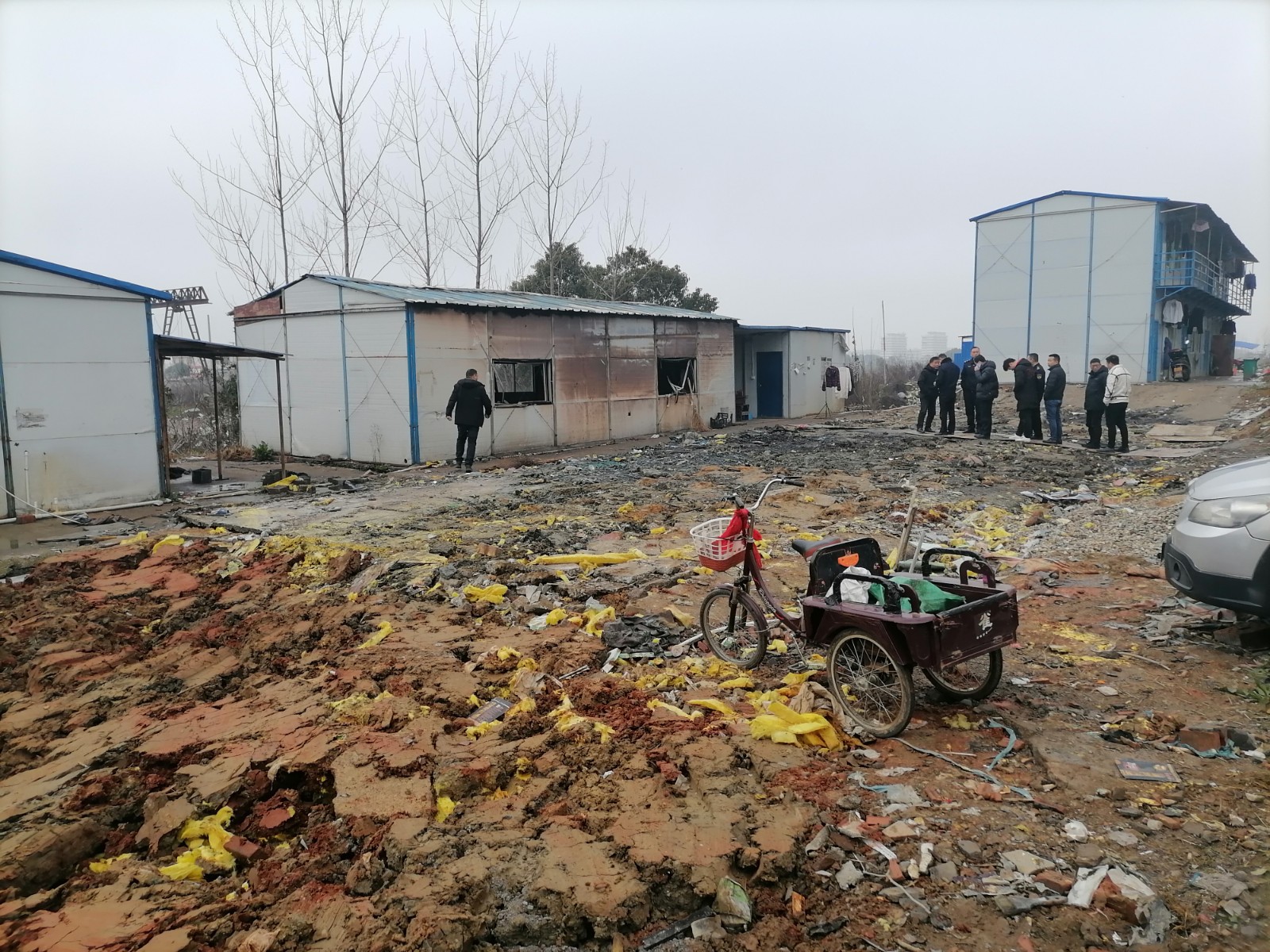 汉寿县城管执法局集中清理整治城区临时建（构）筑物