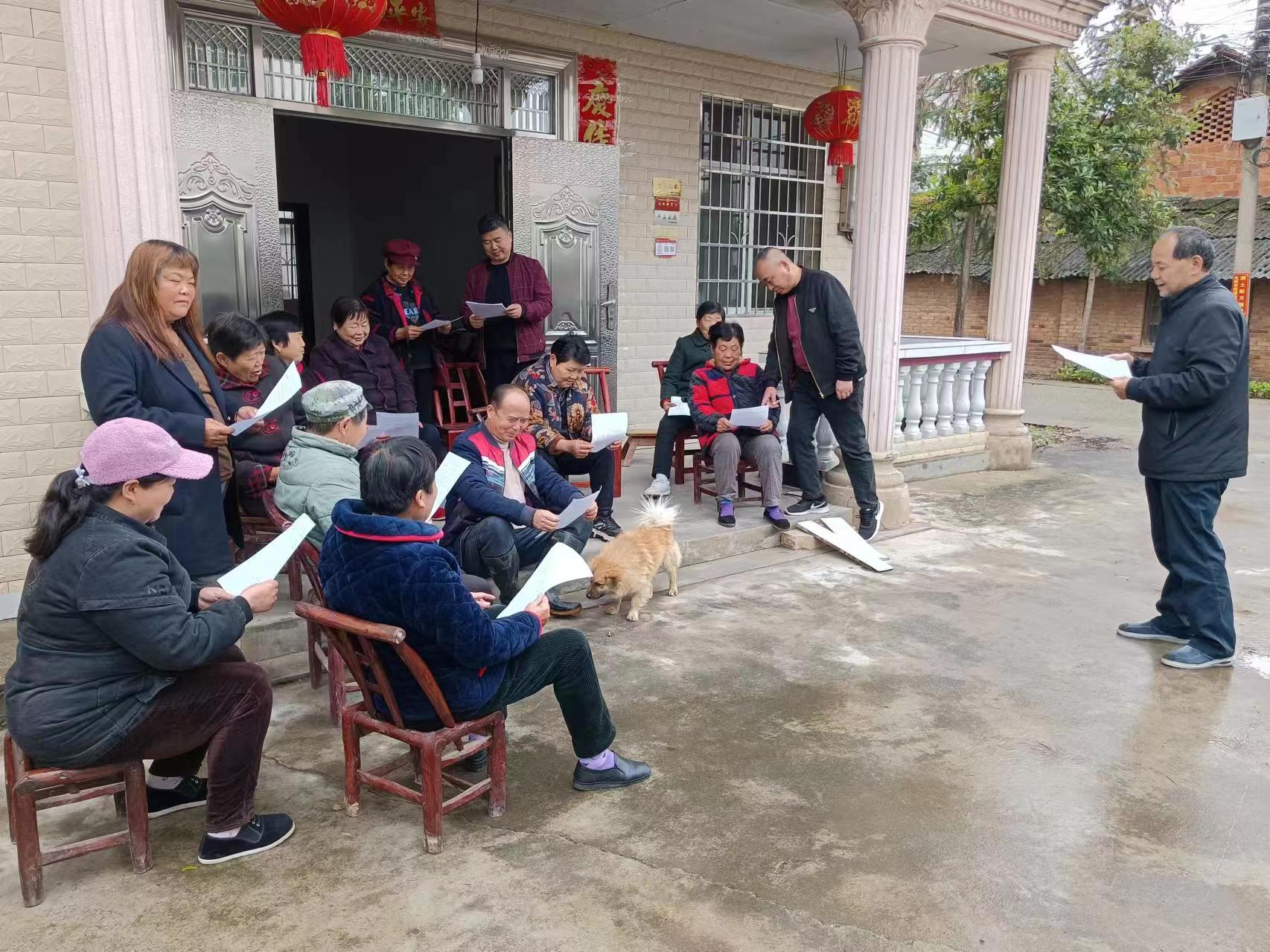 汉寿县城管执法局开展垃圾分类知识普及志愿服务活动