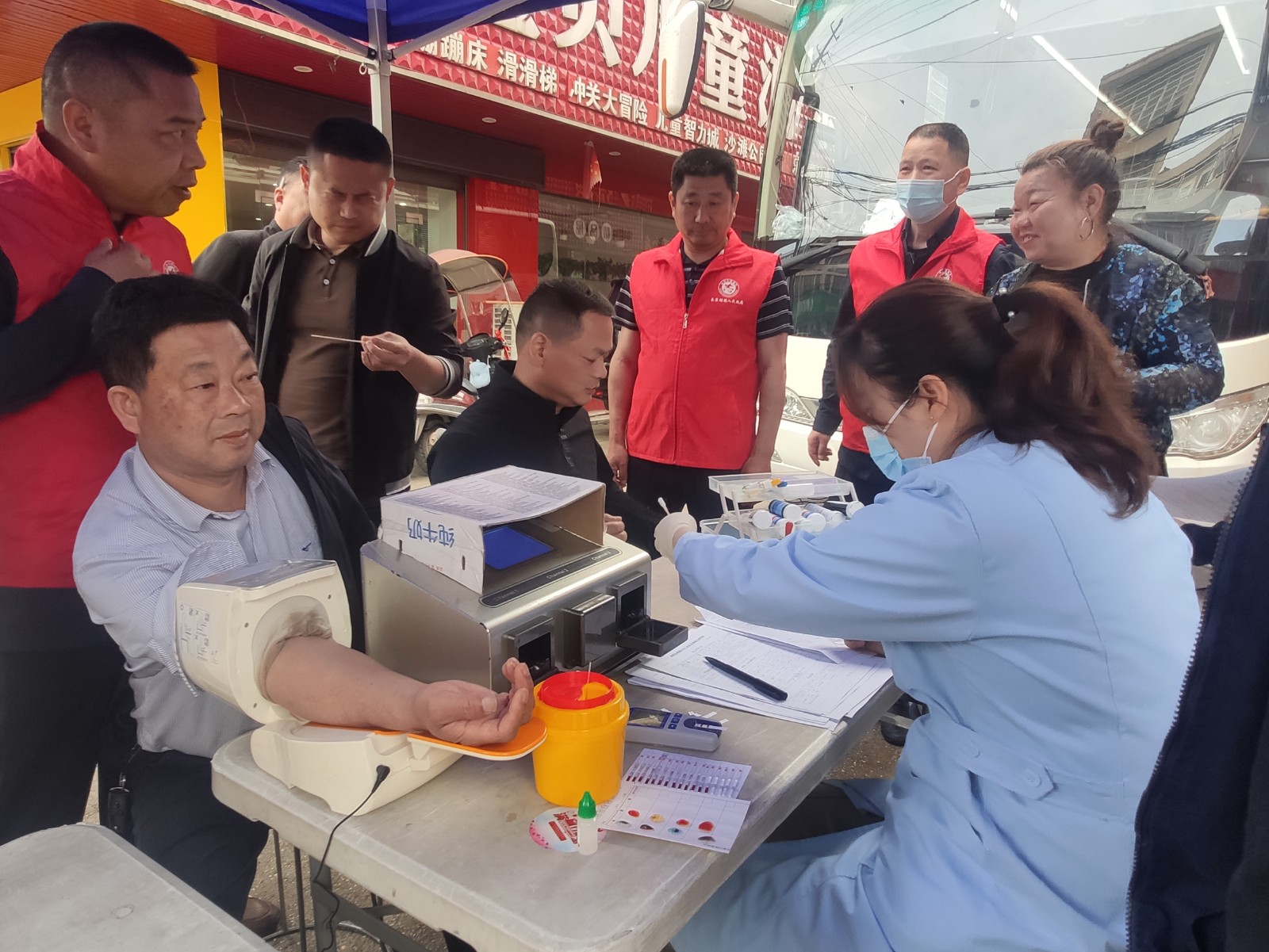 汉寿县朱家铺镇开展无偿献血活动