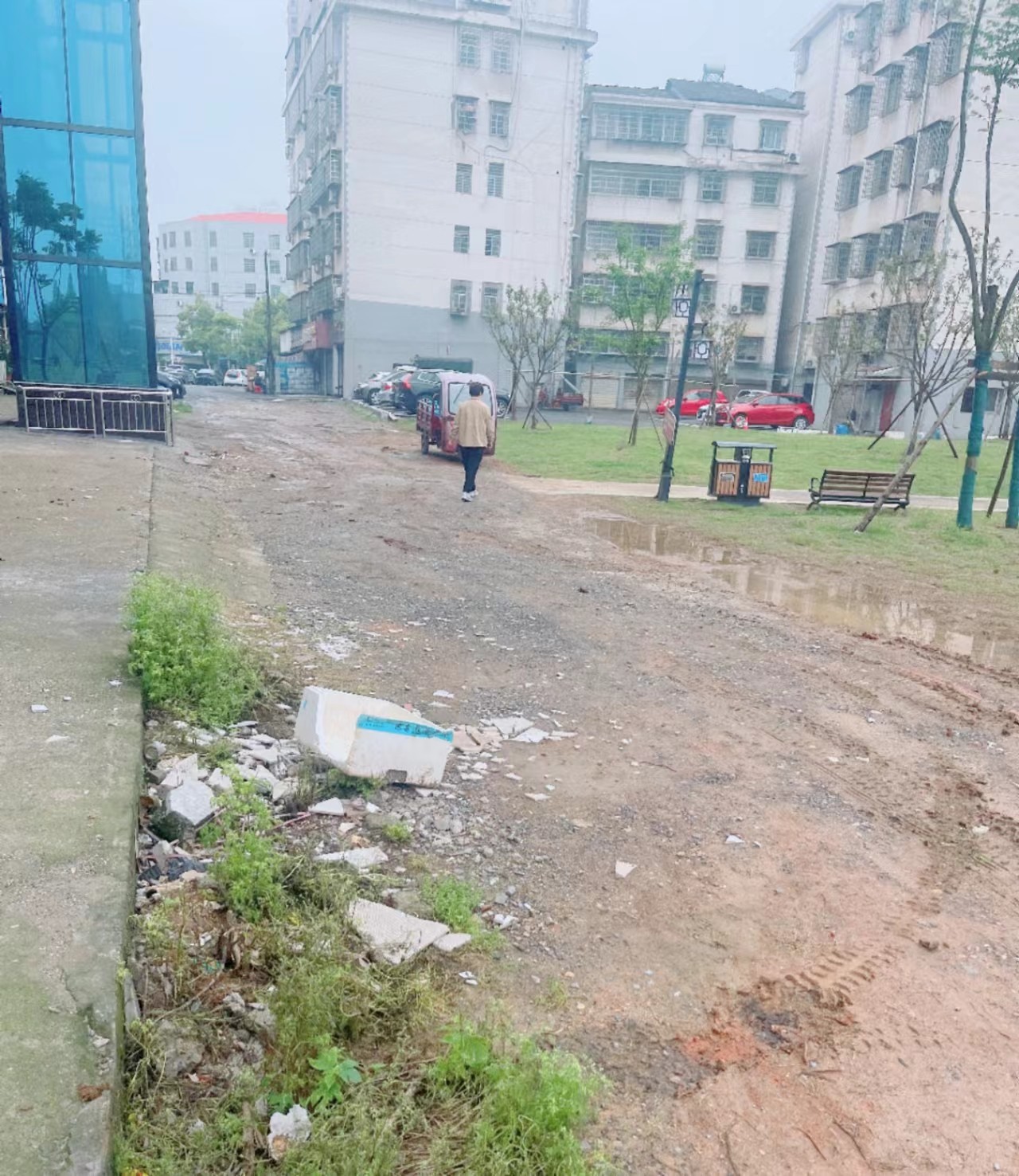汉寿县龙阳街道：重修道路，落地落实民生工程