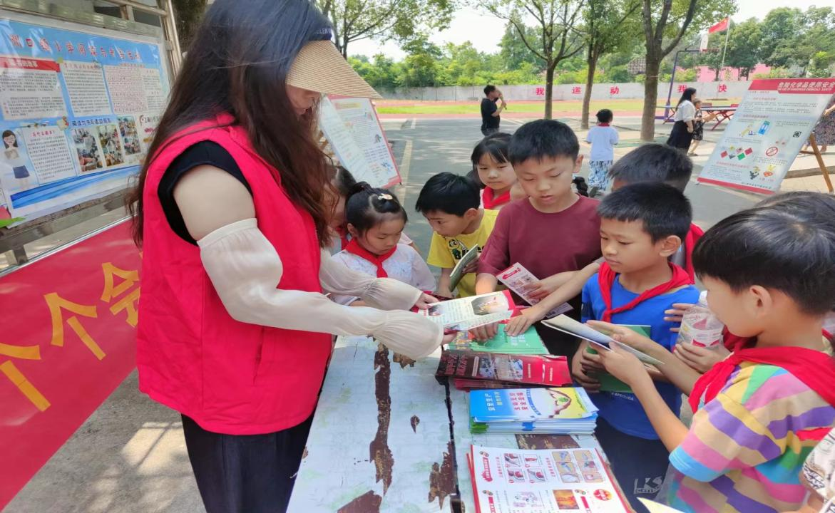 【打好安全生产巩固提升仗】汉寿县洲口镇开展安全生产月宣传活动
