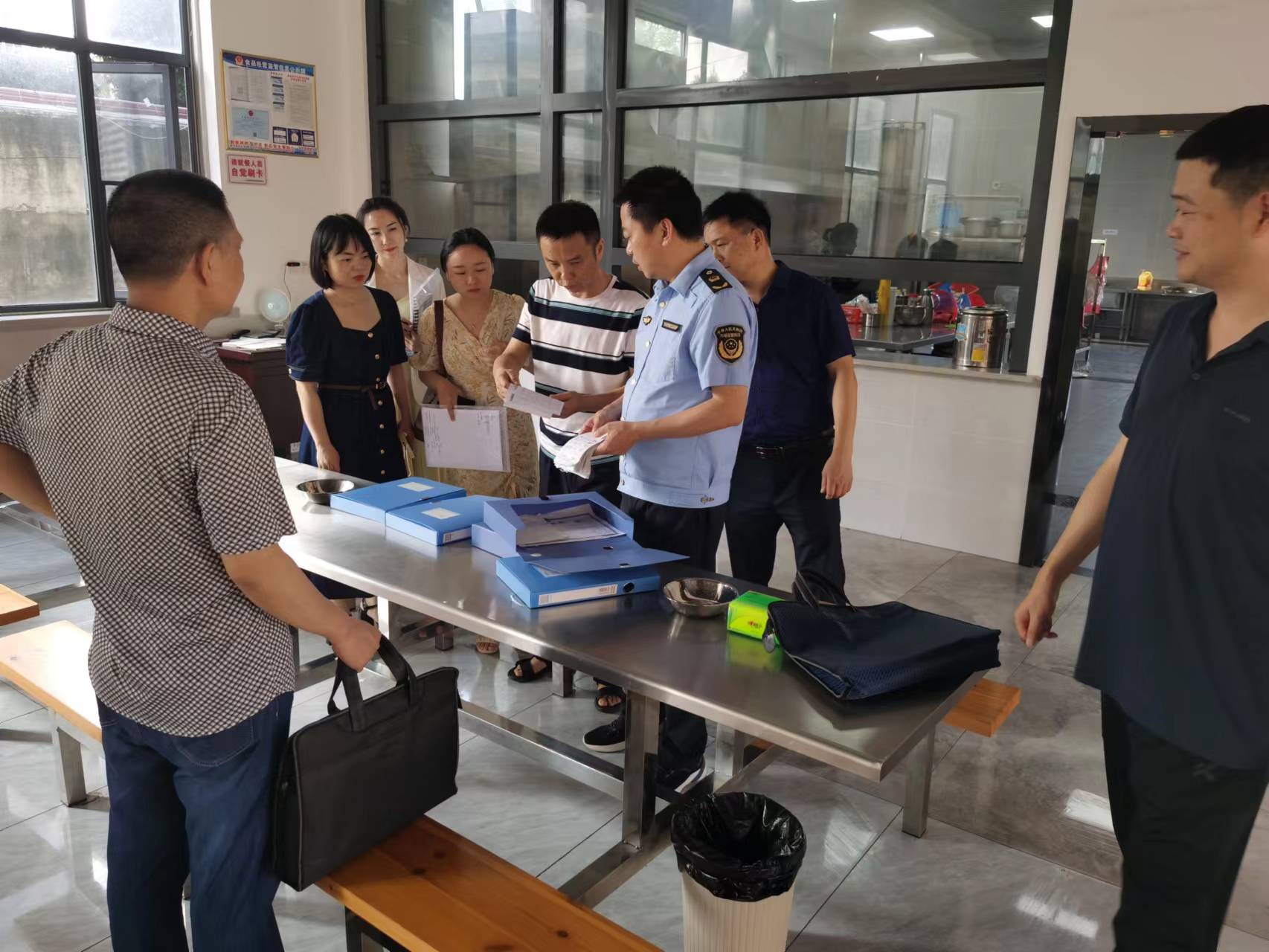 汉寿县城市管理和综合执法局： 迎反食品浪费执法检查   树节约型机关新风貌