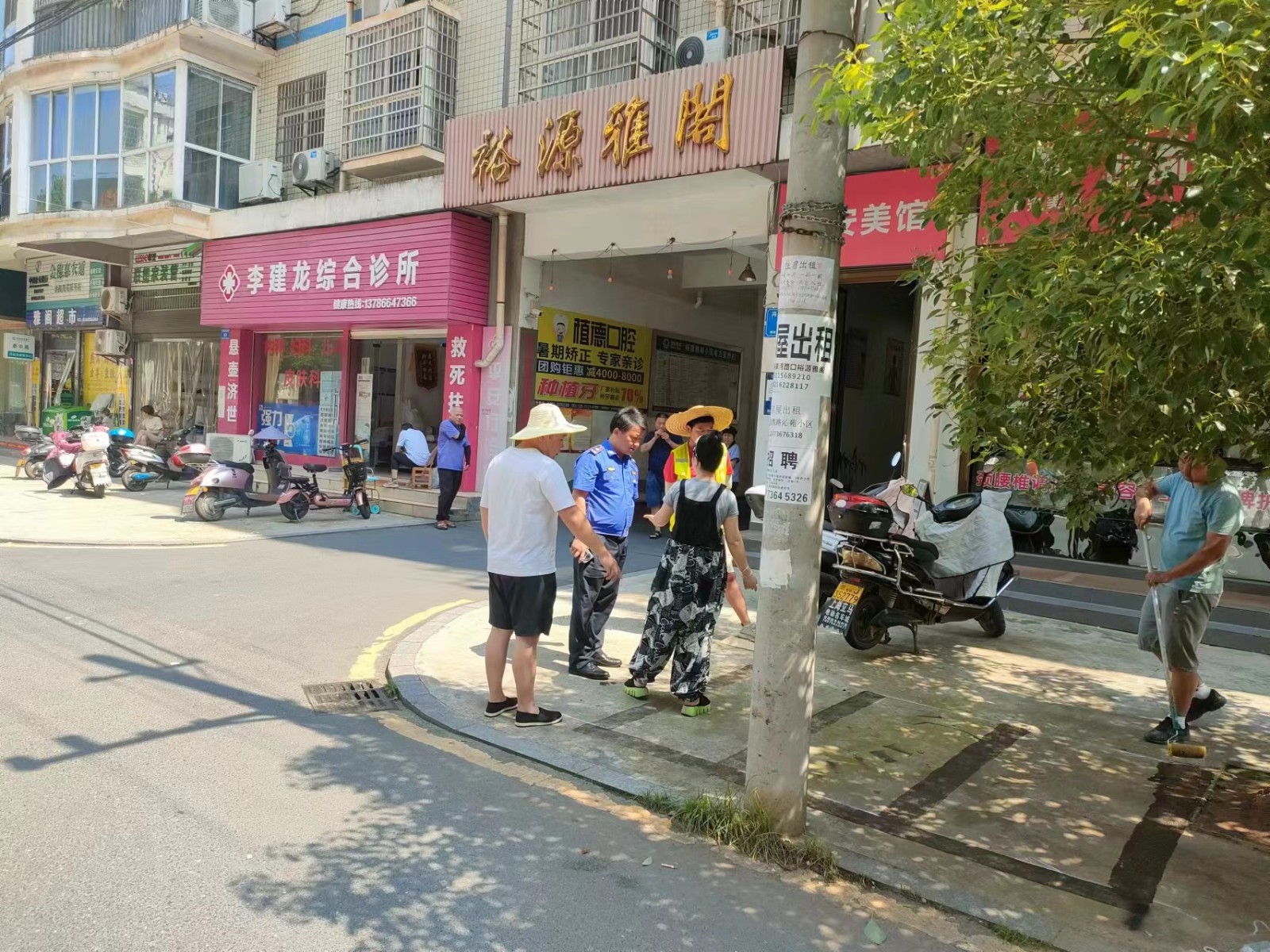 汉寿县城市管理和综合执法局：增设共享单车车位 解决市民找车还车难题