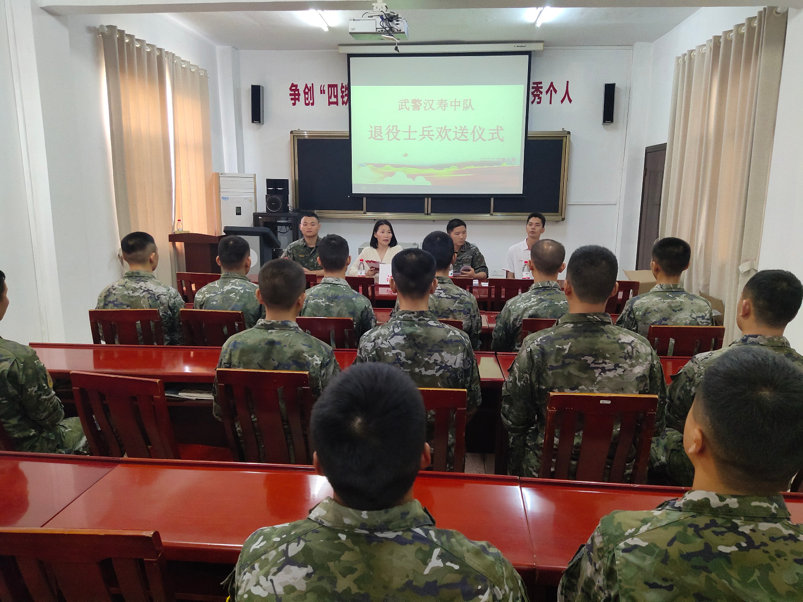 汉寿县退役军人事务局：送给退役士兵的“特殊礼物”