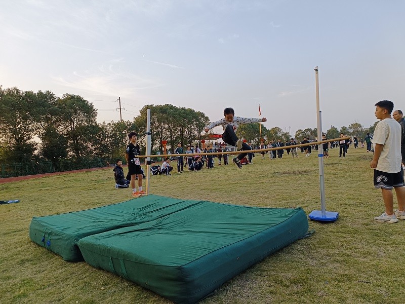 【优化营商环境进行时】汉寿县鸭子港中学：体育盛会齐参与　青春飞扬展风采