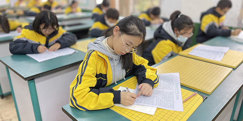 书香留痕，妙笔生花 ——汉寿县詹乐贫中学举行八年级语文作文竞赛