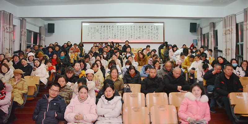 汉寿县詹乐贫中学召开干部作风整顿动员大会