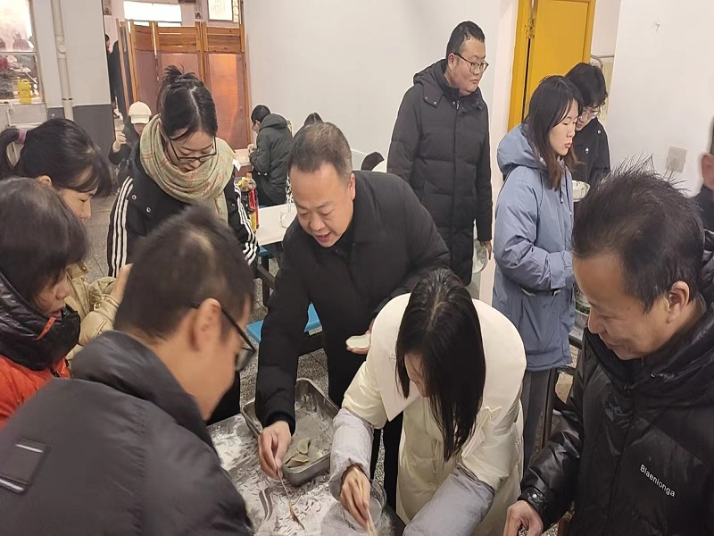 汉寿县株木山中学开展“迎冬至、包饺子”活动
