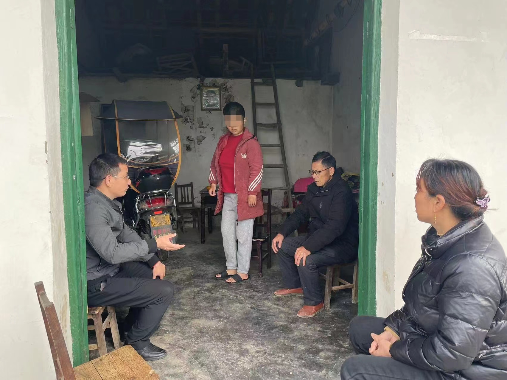 汉寿县坡头镇：关爱困境单亲家庭、走访慰问暖人心