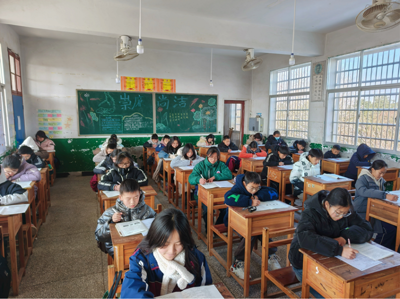 汉寿县洋淘湖镇中学开展2023年秋季学期期末师生同考活动