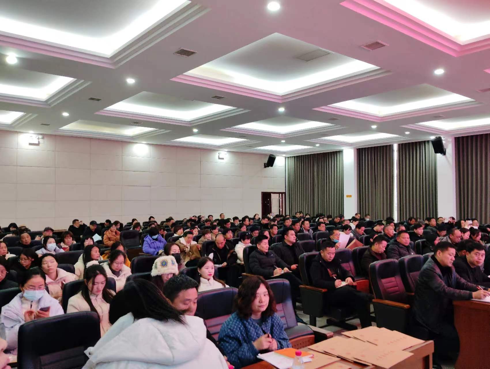 汉寿县召开2024年春季学校食堂食品安全管理培训会及鼠害防治知识培训会