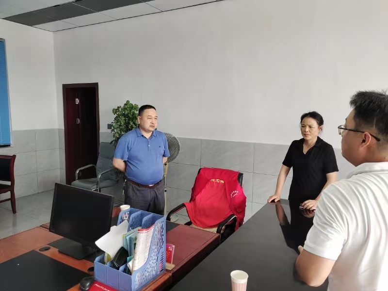 汉寿县沧浪街道开展进社区调研活动