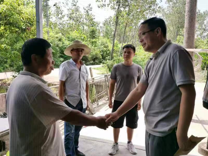 汉寿县岩汪湖镇：八一礼赞，慰问退役军人