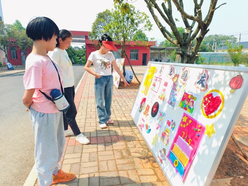 汉寿县启智学校开展“迎国庆”系列活动