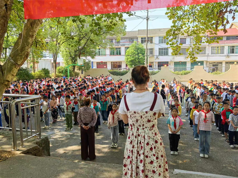 汉寿县朱家铺镇小学开展消防安全应急疏散演练