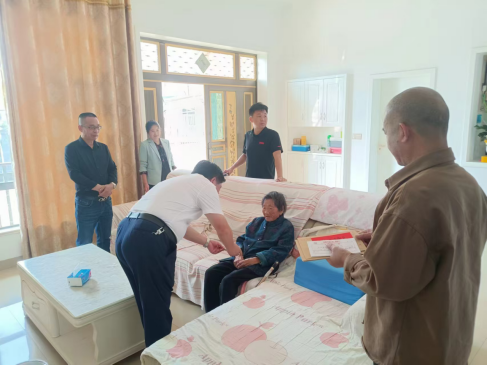 【网络中国节·重阳】汉寿县民政局开展重阳节百岁老人走访慰问活动
