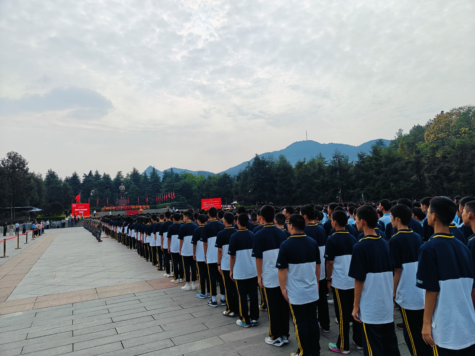 汉寿五中开展“我的韶山行”红色研学活动