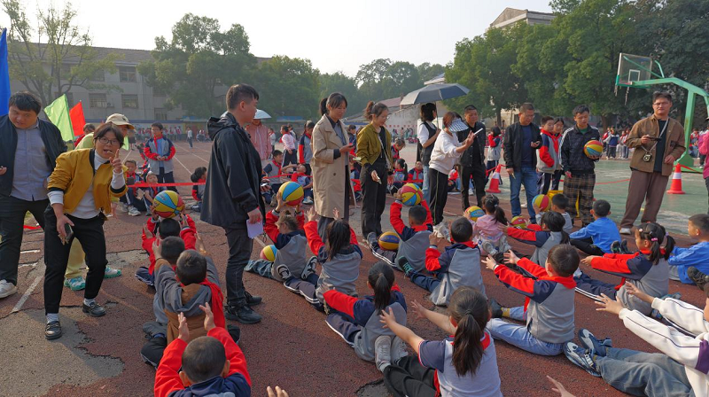 太子庙学校举行第三届校园趣味运动会