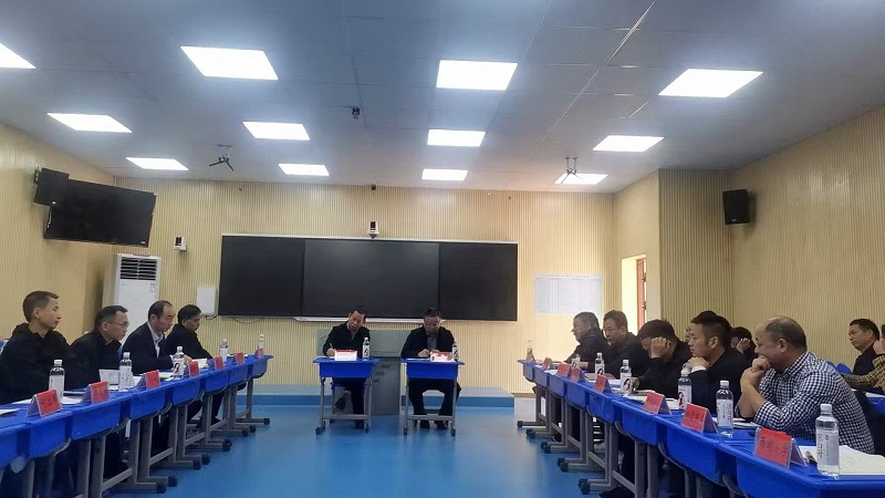 汉寿县教育改革研讨会在西湖小学召开