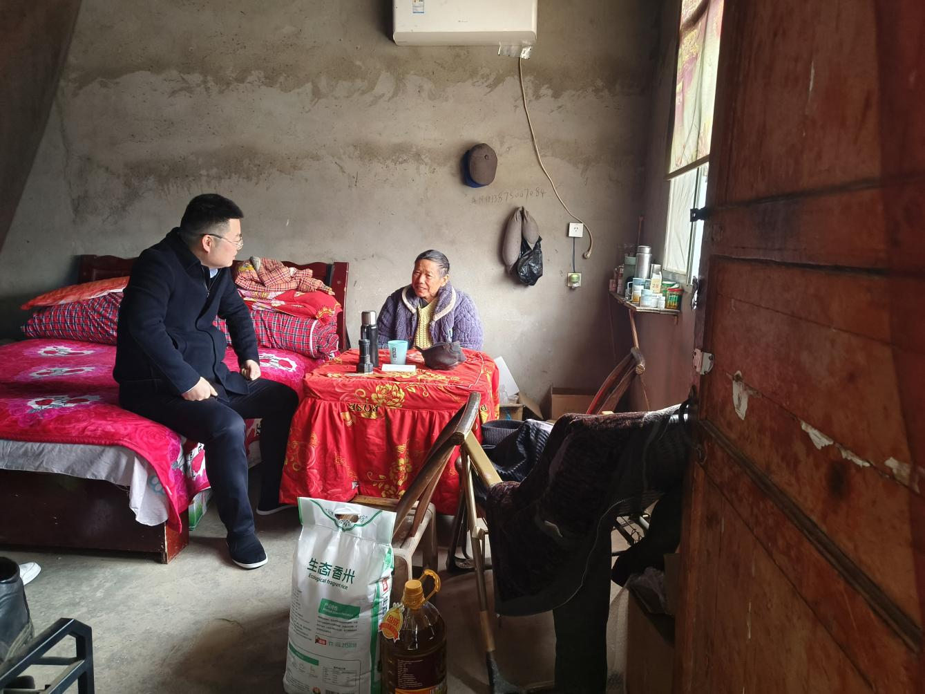 汉寿县毛家滩回维乡：浓浓关怀显真情，新春慰问暖人心