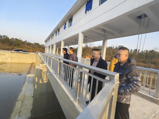 常德市水利局河湖站来汉开展增发国债水闸项目调研