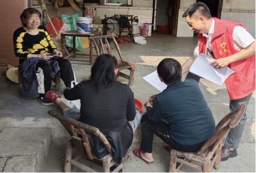 汉寿县丰家铺镇：清明时节话文明 绿色祭祀树新风