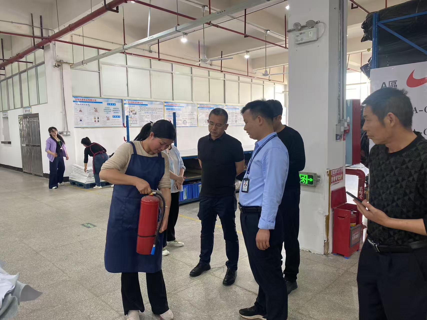 汉寿高新区开展清明节前安全生产检查 筑牢企业防火安全防线
