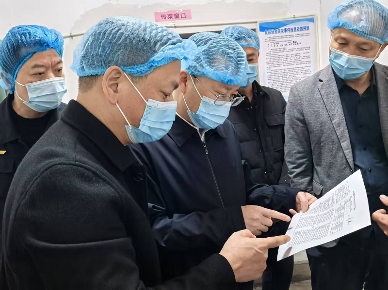 汉寿县朱家铺镇中学迎接食品安全检查