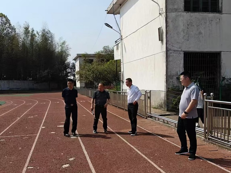 汉寿县局乡联动调研岩嘴学校 擘画乡村教育发展新蓝图