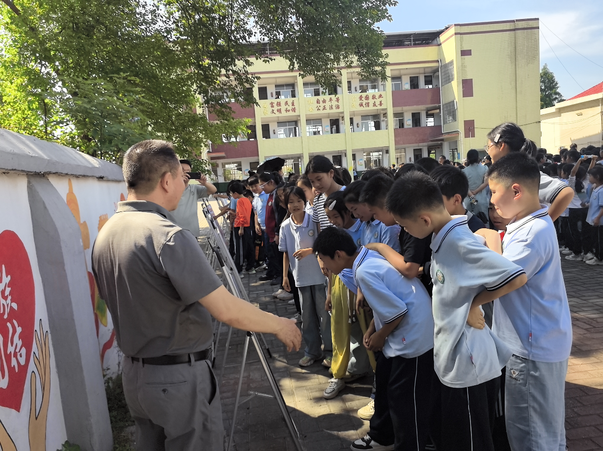 汉寿县毛家滩回维乡：开展“防范灾害风险 护航生命安全”宣传教育活动