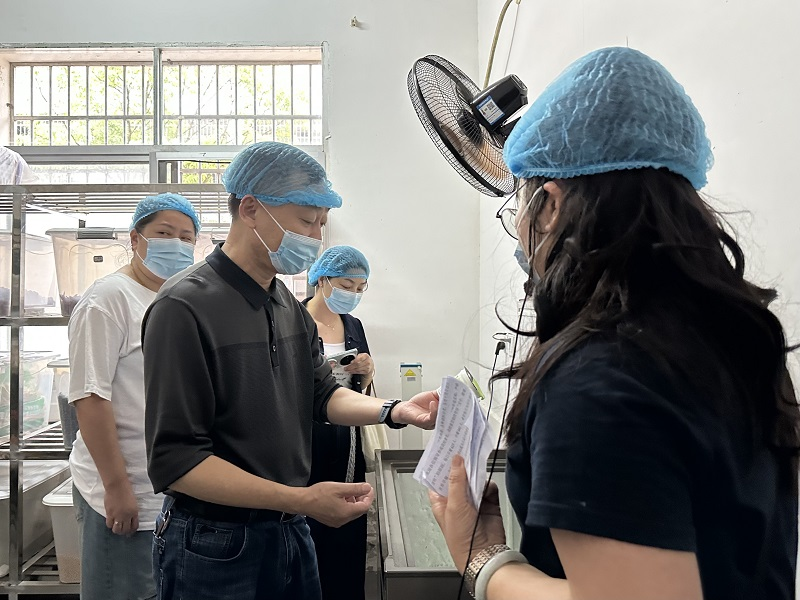 汉寿县岩嘴学校：承办片区食品安全与膳食经费管理交流会